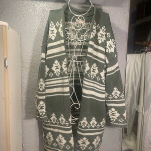 Knox Rose Forest Green and Cream Cardigan